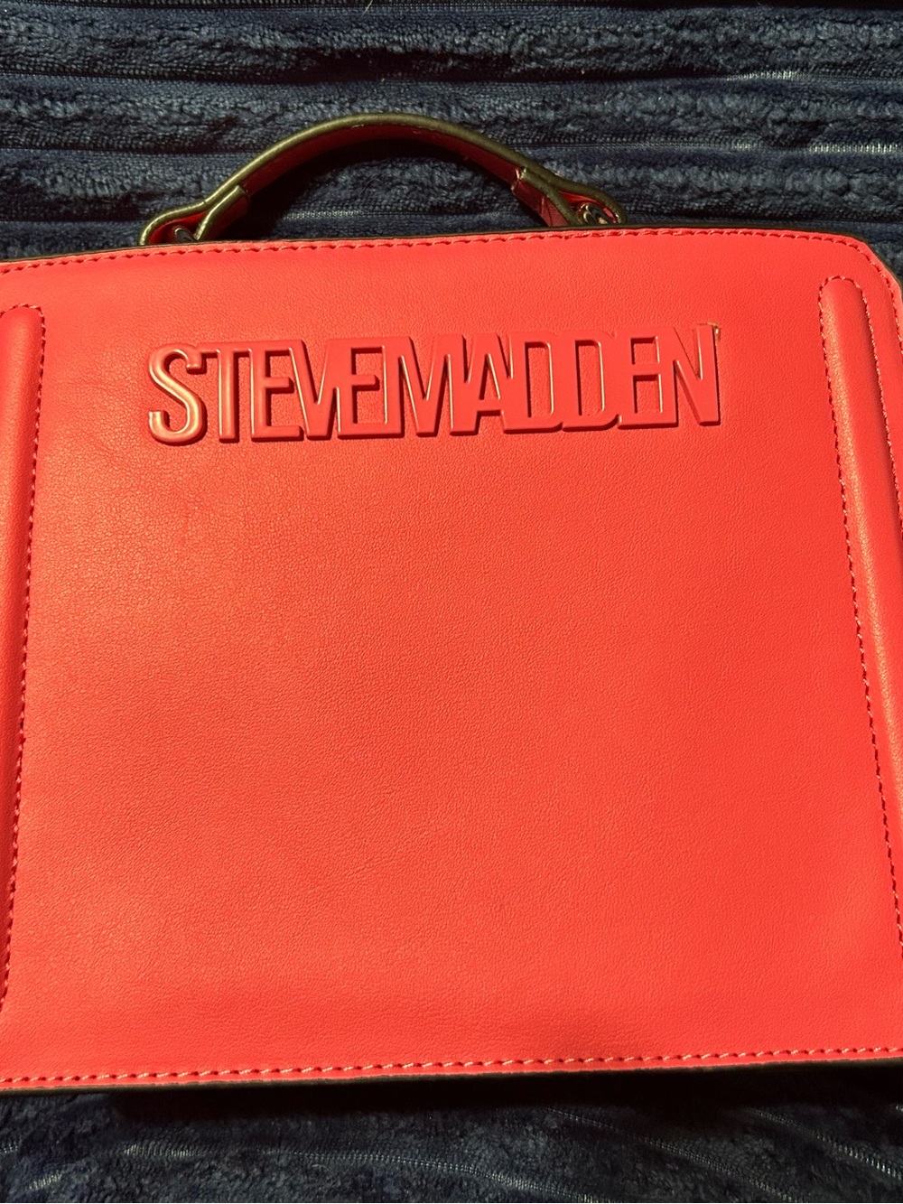 Steve Madden Bevelyn Hot Pink Crossbody Bag - Picture 16 of 16